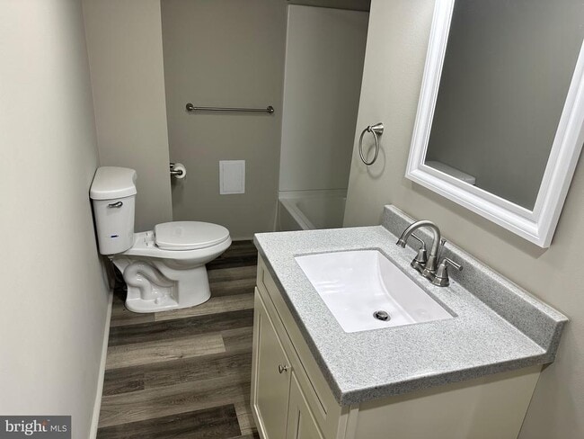 Building Photo - 113 N Coal St