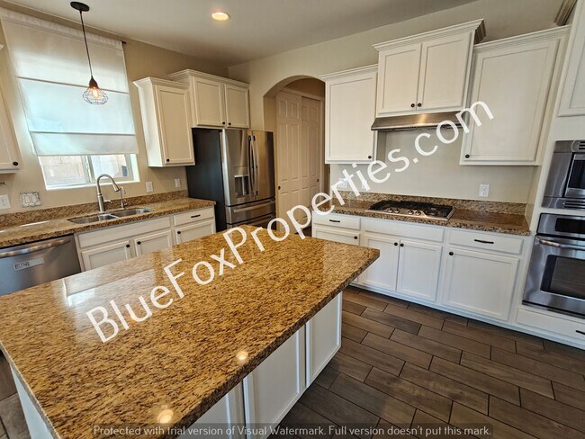 Building Photo - 8545 N Gaetano Loop