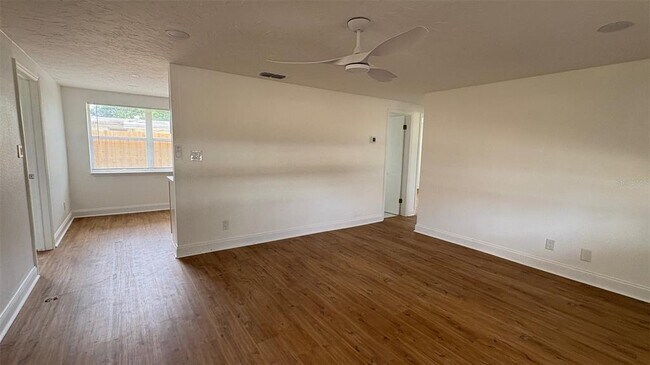 Building Photo - 3806 Asbury Pl