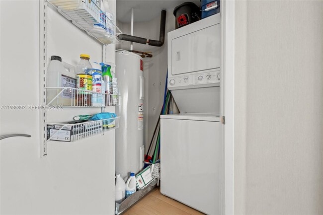 Building Photo - 17001 Collins Ave