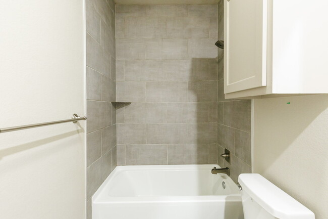 Building Photo - Wonderful 3/2 in Wolfforth!!!