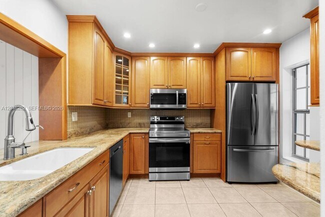 Building Photo - 17244 SW 112th Pl