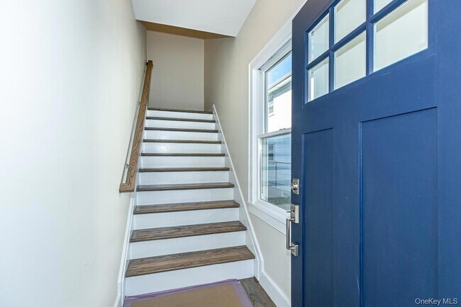 Building Photo - 207 Nassau Blvd