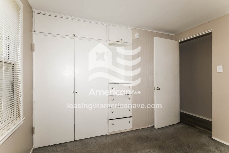 Building Photo - 1202 McKinley Ave