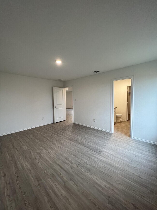 Building Photo - 14814 Dillard Ml