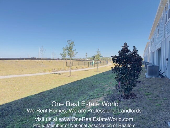 Building Photo - 2971 Maloof Dr