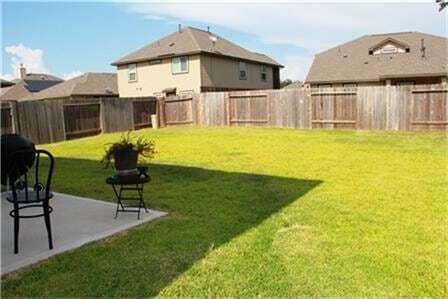 Building Photo - 24135 McKinzie Ridge Dr