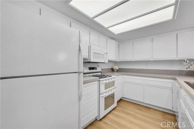 Building Photo - 1005 S Rising Sun Ct
