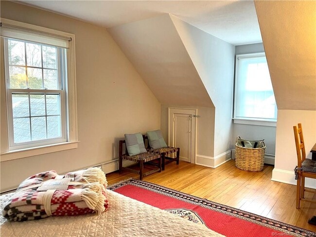 Building Photo - 43 Neck Rd