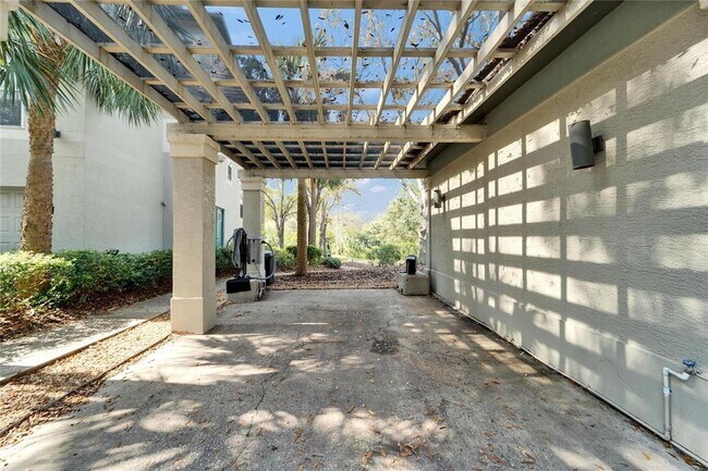 Building Photo - 705 Mainsail Dr