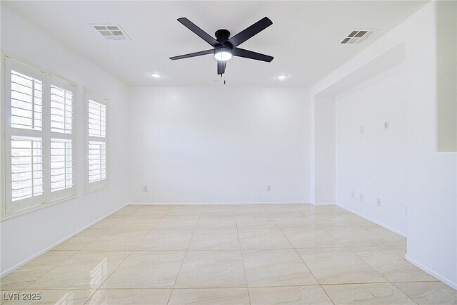 Building Photo - 2120 Waterlily View St