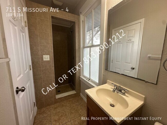 Building Photo - 711 S Missouri Ave