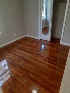 Building Photo - 2133 Hyde Park Rd