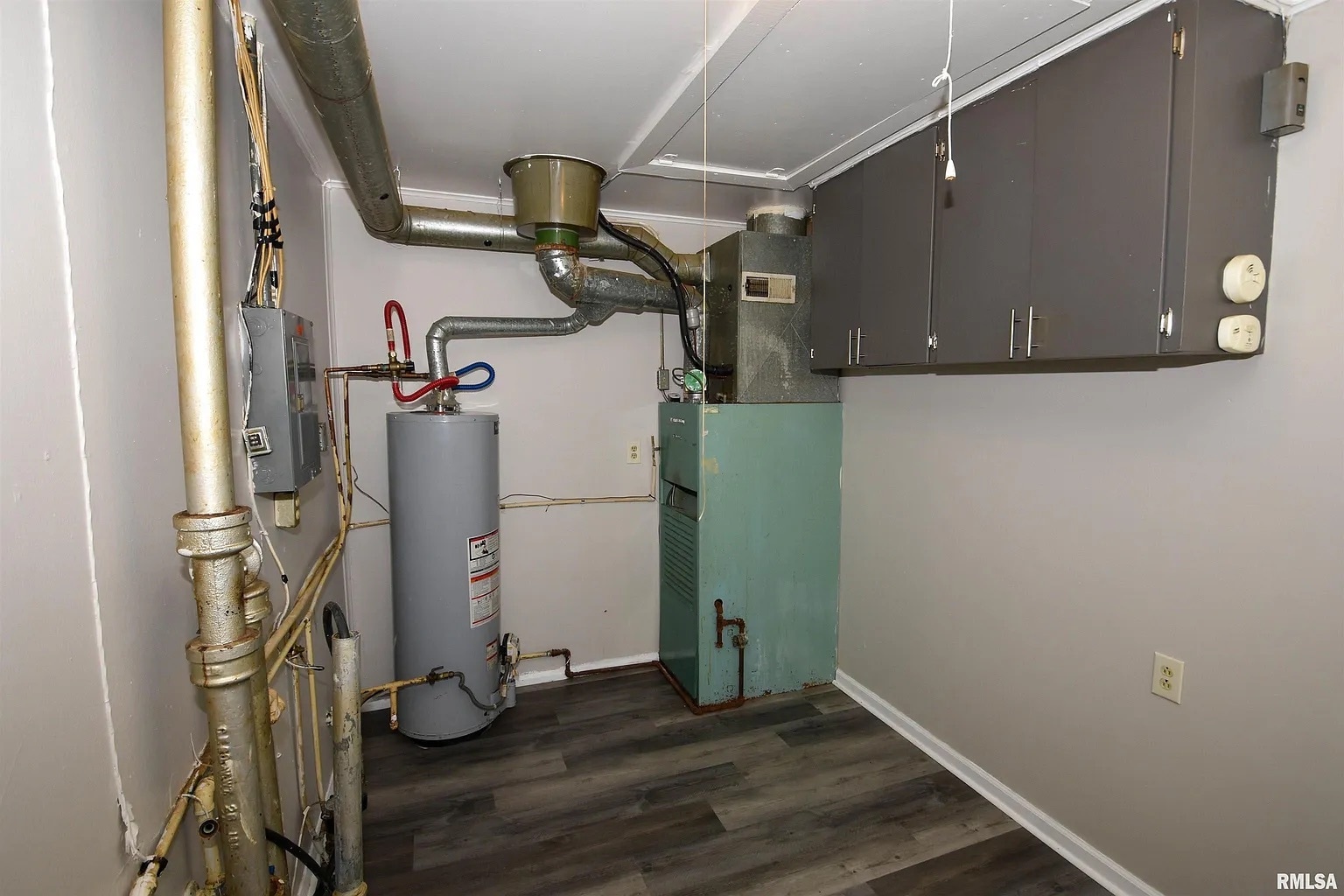 Building Photo - 821 W Purtscher Dr