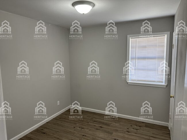 Building Photo - 4730 Eden Ln