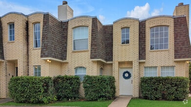 Building Photo - 2921 Allister St