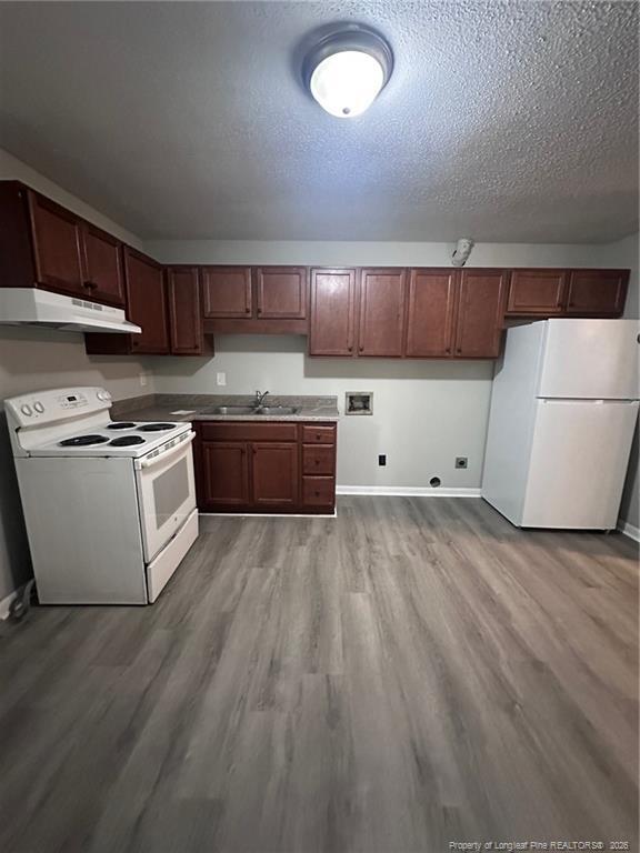 Building Photo - 1051 Rulnick St