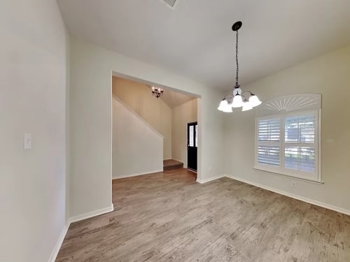 Building Photo - 8617 Discus Dr
