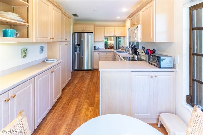 Primary Photo - 522 Beachwalk Cir