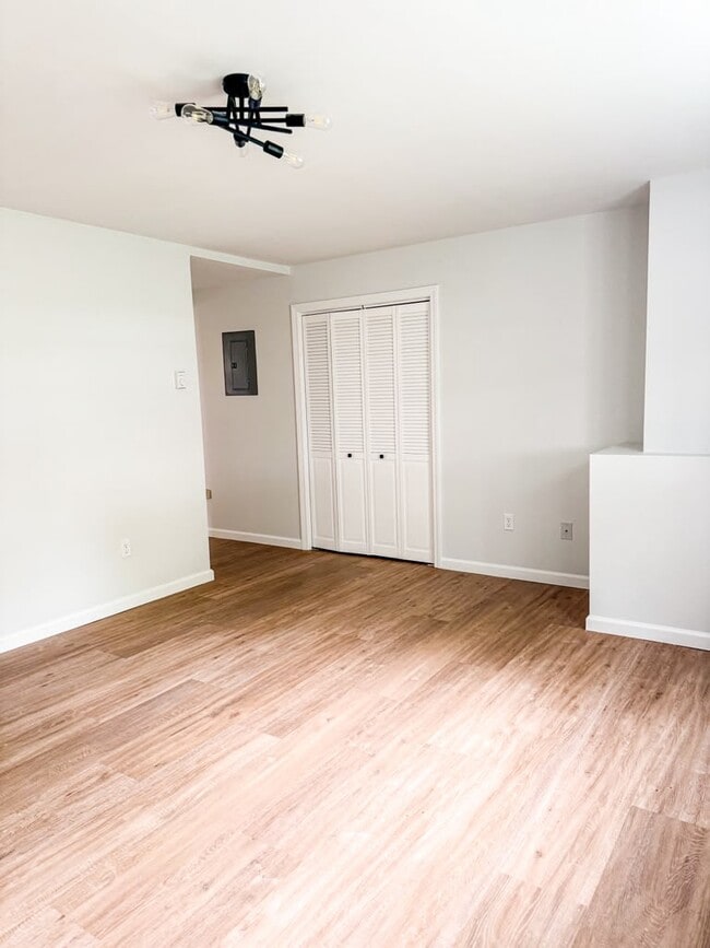 Building Photo - 51 Alvarado Ave