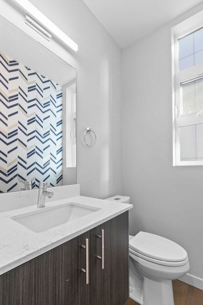 Building Photo - Stunning AIR CONDITIONED Alki Townhome w/ Rooftop Ocean View