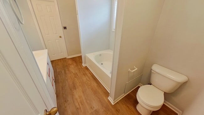 Building Photo - 300 Waterdown Dr