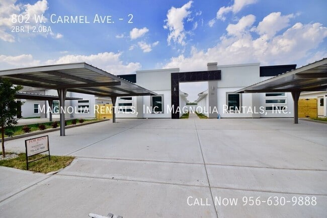 Building Photo - 802 W Carmel Ave