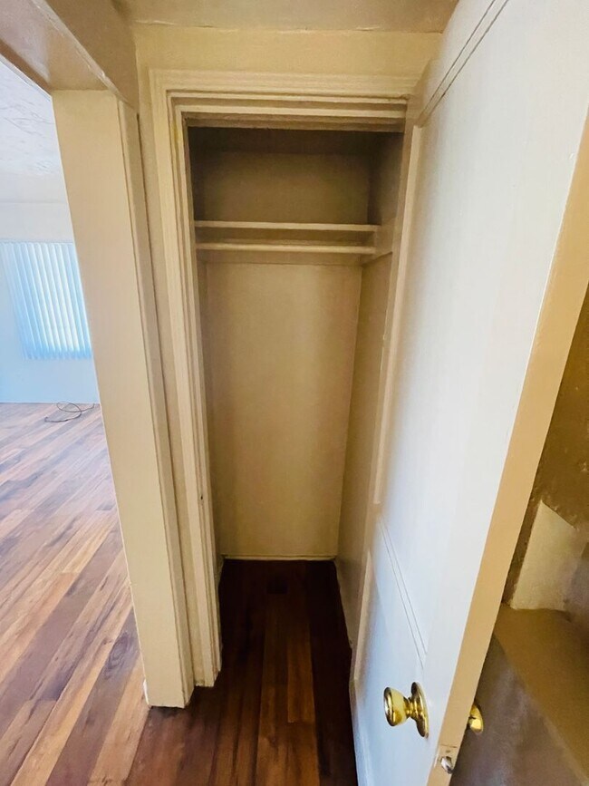 Building Photo - Casita Style Apartments In Tucson's Historical Neighborhoods!