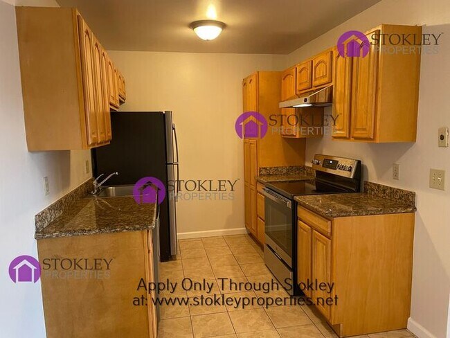 Building Photo - 1477 Marchbanks Dr