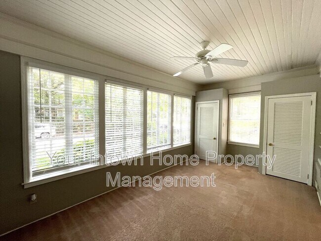 Building Photo - 108 Greenwood Pl