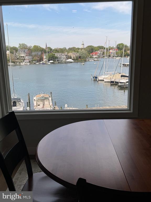 Building Photo - 1 President Point Dr