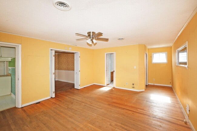 Building Photo - 1528 S Lipscomb St