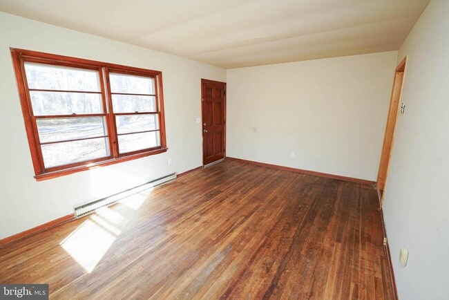 Building Photo - 5643 Rip Wil Dr