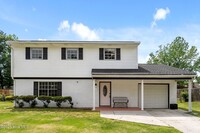 Building Photo - 16 Walnut Dr
