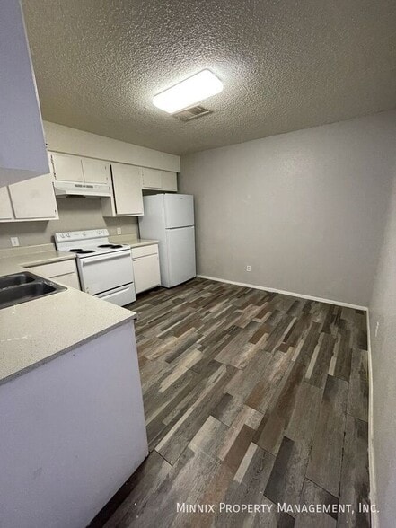 Building Photo - 3007 W Louisiana Ave