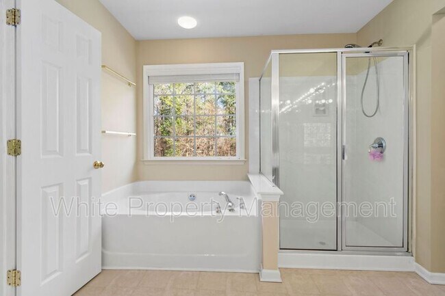 Building Photo - 12507 Provincetowne Dr