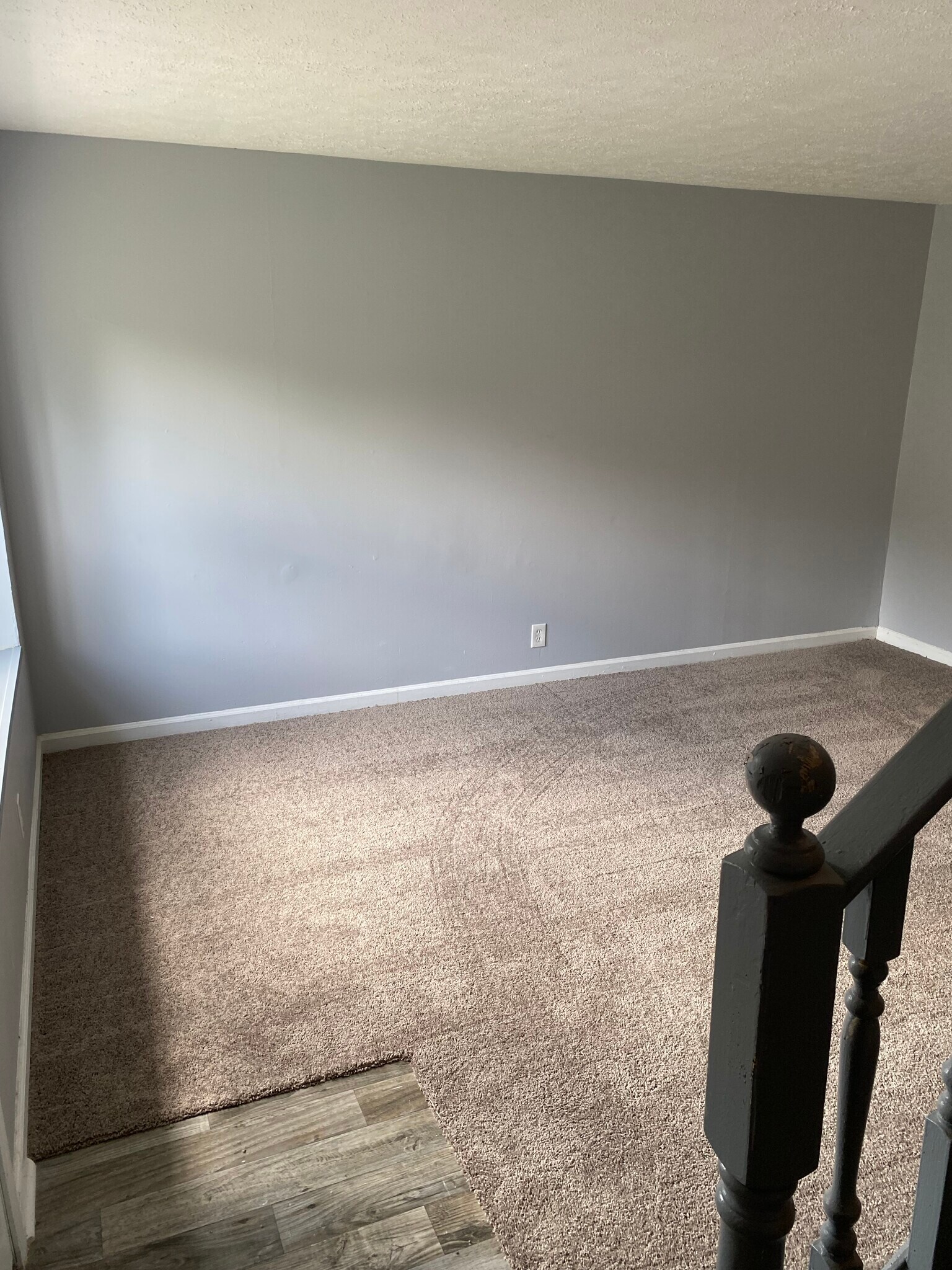 Building Photo - 738 Flint Ridge Dr