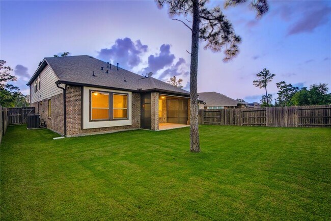 Building Photo - 16846 Olympic National Dr