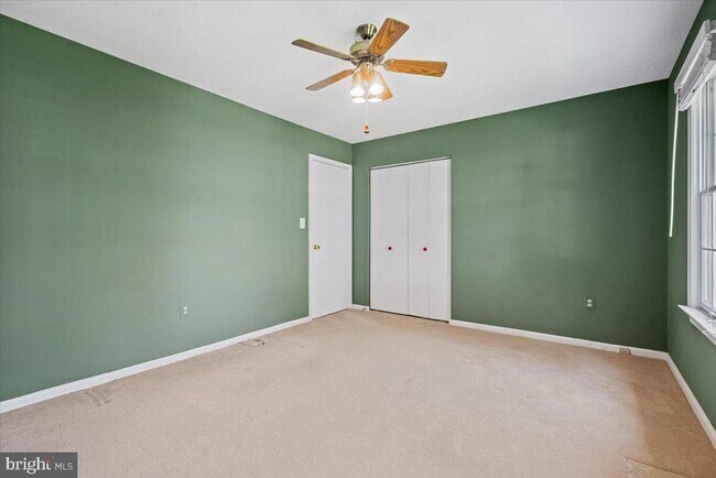 Building Photo - 11811 Dinwiddie Dr