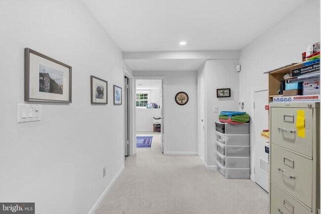 Building Photo - 6861 Williamsburg Pond Ct