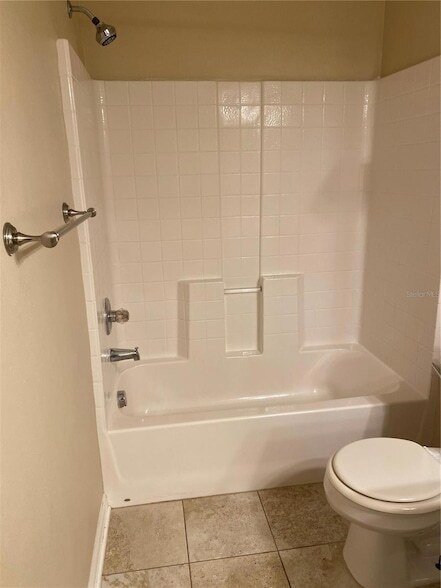 Building Photo - 5809 Fishhawk Ridge Dr