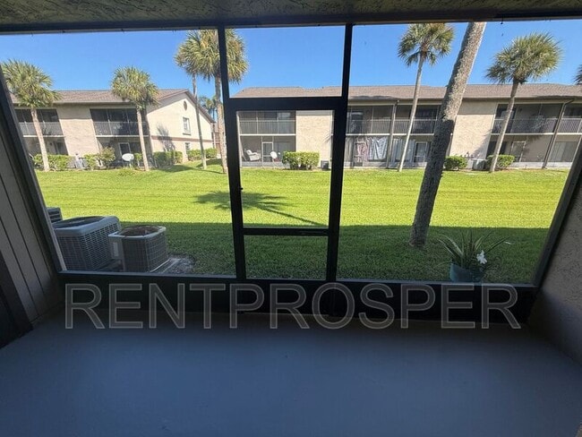 Building Photo - 1051 June Dr