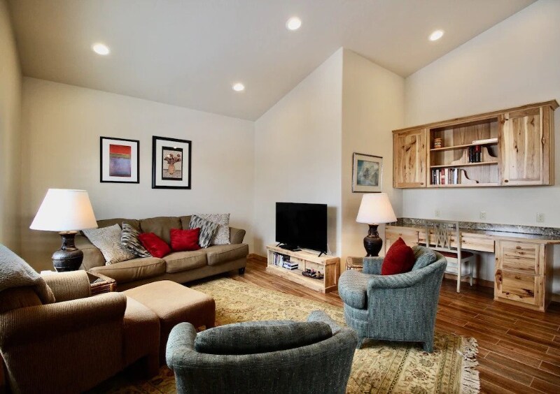 Building Photo - 783 MT-2