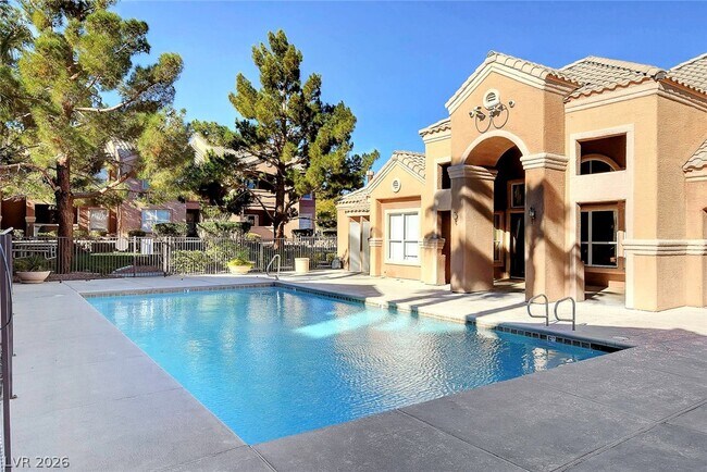 Building Photo - 8101 W Flamingo Rd