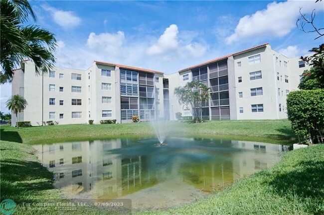 Primary Photo - 1830 N Lauderdale Ave