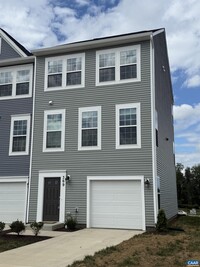 Building Photo - 369 Willowshire Ct
