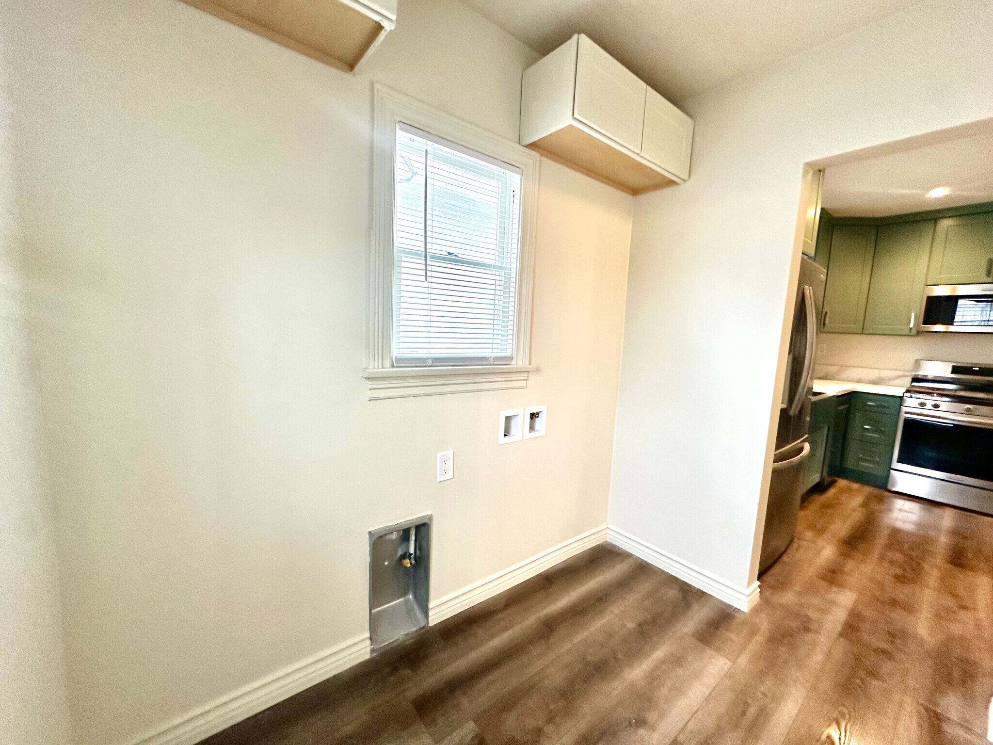 Building Photo - 211 Corona Ave