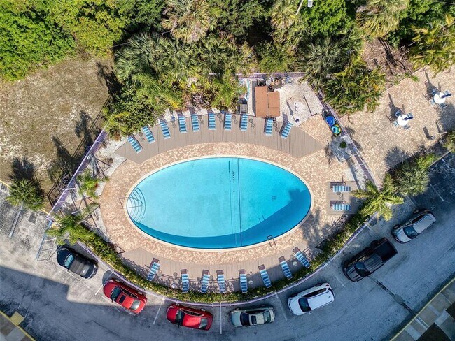 Building Photo - 3315 58th Ave S