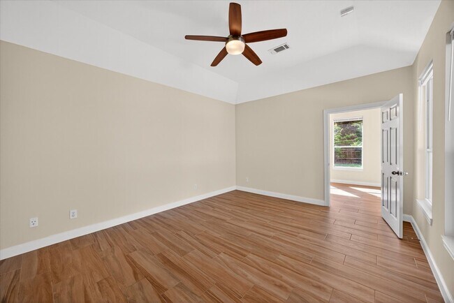 Building Photo - 20835 Cottage Cove Ln