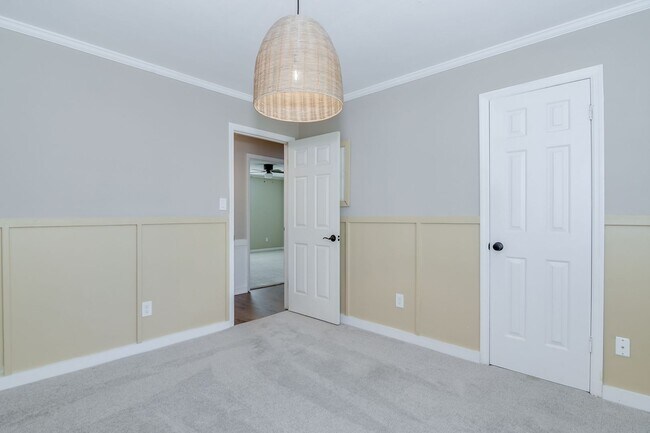 Building Photo - 4 Bedroom Ranch in Columbia County